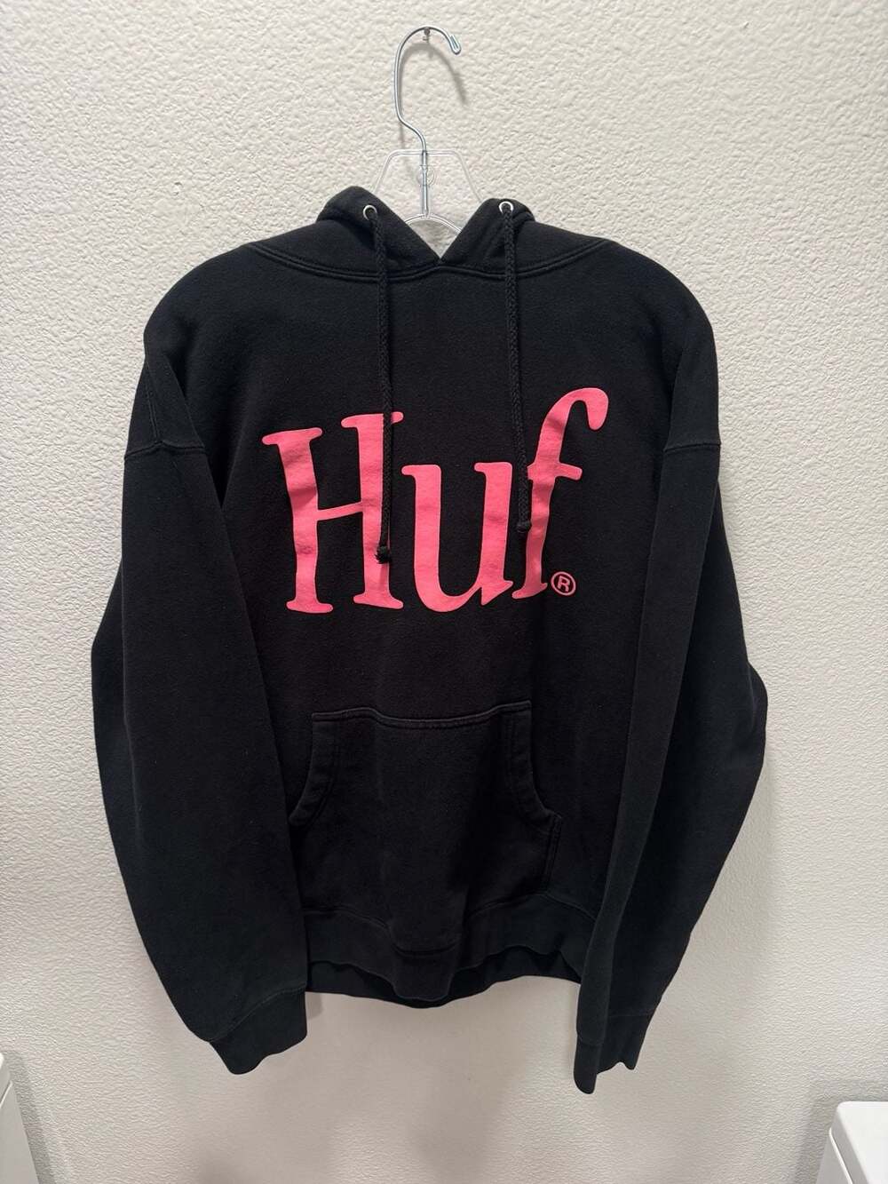 HUF OG Logo Pullover Hoodie Size M Black Pink